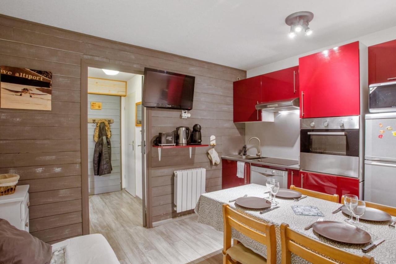 Appartement Des Horizons - Welkeys Huez Exterior photo